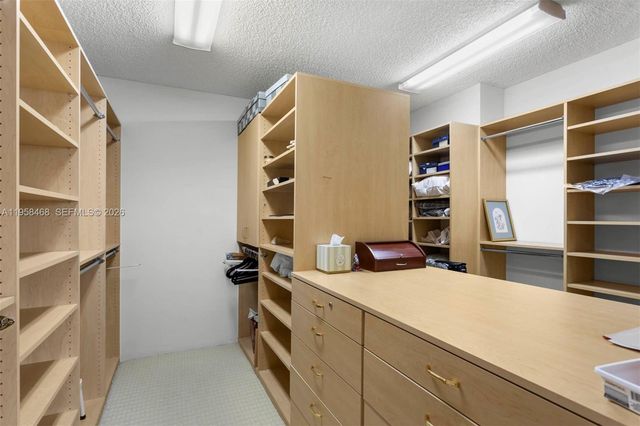 19667 Turnberry Way 12-E, Aventura, FL 33180