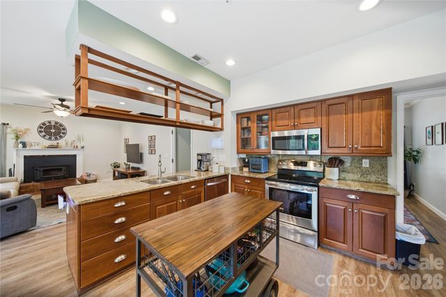 13707 Seaton Drive, Charlotte, NC 28227