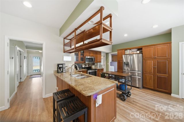 13707 Seaton Drive, Charlotte, NC 28227