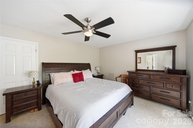 13707 Seaton Drive, Charlotte, NC 28227