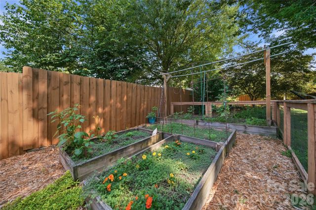 13707 Seaton Drive, Charlotte, NC 28227