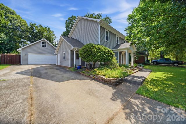 13707 Seaton Drive, Charlotte, NC 28227