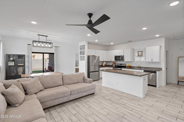 10536 W Encinas Lane, Tolleson, AZ 85353