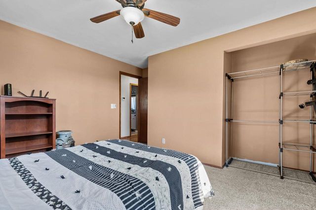1031 W ROBERTS AVENUE, Appleton, WI 54914
