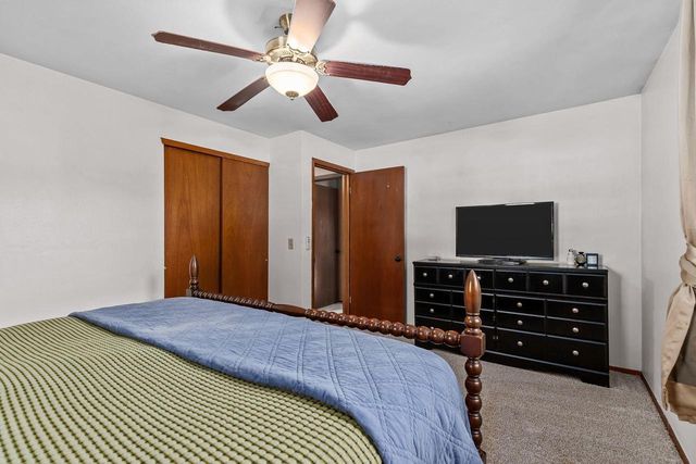 1031 W ROBERTS AVENUE, Appleton, WI 54914