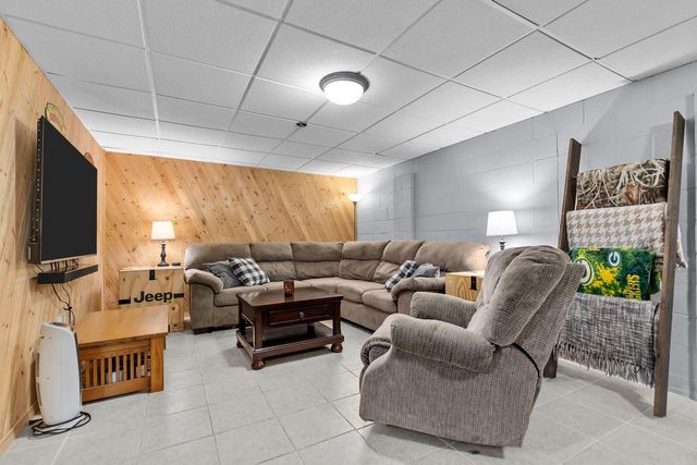 1031 W ROBERTS AVENUE, Appleton, WI 54914