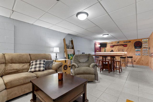 1031 W ROBERTS AVENUE, Appleton, WI 54914