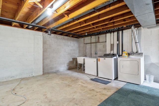 1031 W ROBERTS AVENUE, Appleton, WI 54914