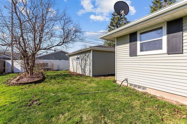 1031 W ROBERTS AVENUE, Appleton, WI 54914