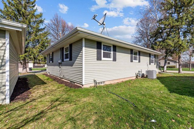 1031 W ROBERTS AVENUE, Appleton, WI 54914