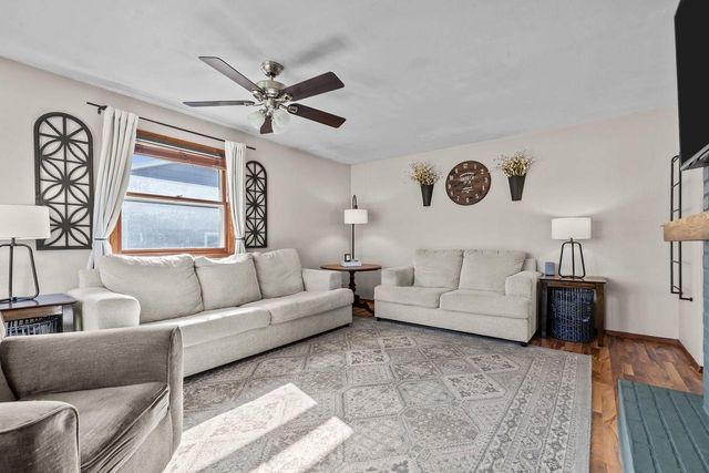 1031 W ROBERTS AVENUE, Appleton, WI 54914