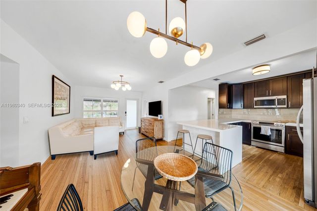 172 Bentley Dr, Miami Springs, FL 33166