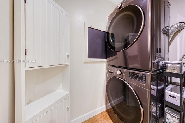 172 Bentley Dr, Miami Springs, FL 33166