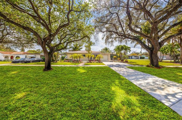 172 Bentley Dr, Miami Springs, FL 33166