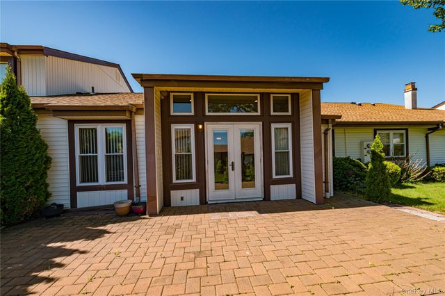 1003 Gotham Drive, Saint James, NY 11780