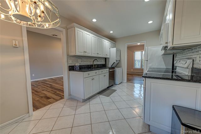 1003 Gotham Drive, Saint James, NY 11780