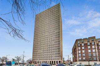 6700 S South Shore Drive 17B, Chicago, IL 60649