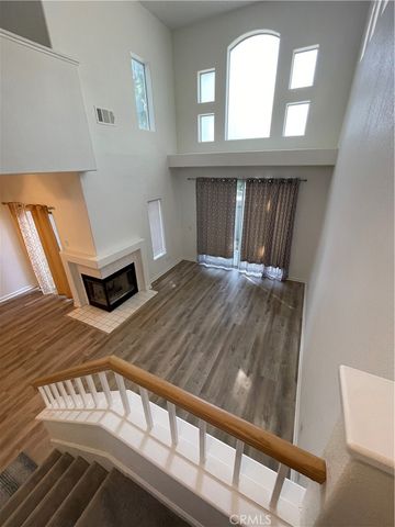 1048 Explanada 102, Corona, CA 92879