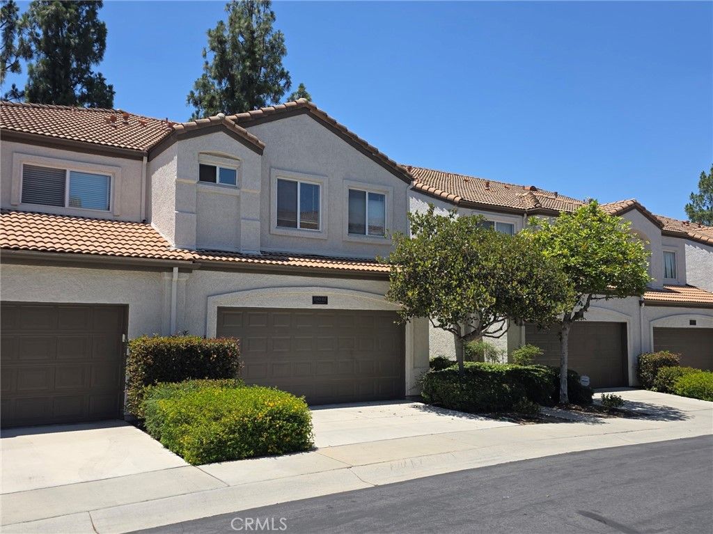 1048 Explanada 102, Corona, CA 92879