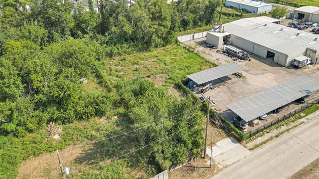 4524 Pinemont Drive, Houston, TX 77018