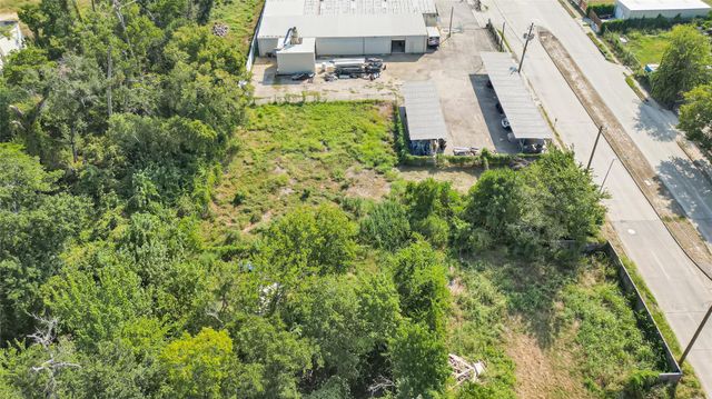 4524 Pinemont Drive, Houston, TX 77018