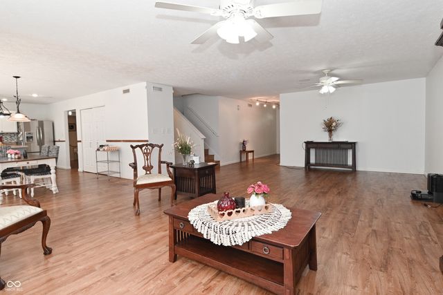 6463 Glory Maple Lane, Indianapolis, IN 46221