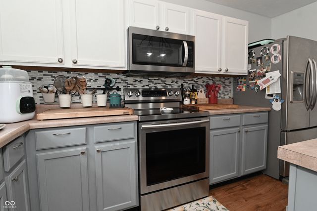 6463 Glory Maple Lane, Indianapolis, IN 46221