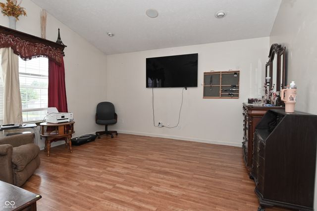 6463 Glory Maple Lane, Indianapolis, IN 46221