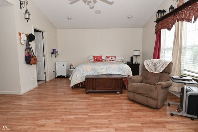 6463 Glory Maple Lane, Indianapolis, IN 46221