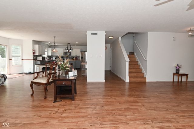 6463 Glory Maple Lane, Indianapolis, IN 46221