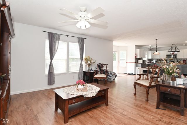 6463 Glory Maple Lane, Indianapolis, IN 46221