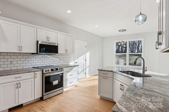 119 Lincoln Ridge Drive 1, Candler, NC 28715