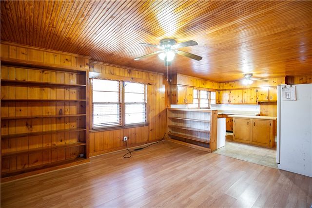 1218 Friendship Road, Seneca, SC 29678