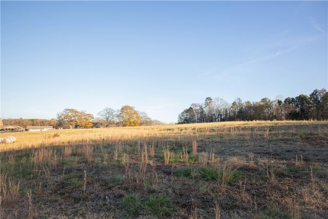 1218 Friendship Road, Seneca, SC 29678