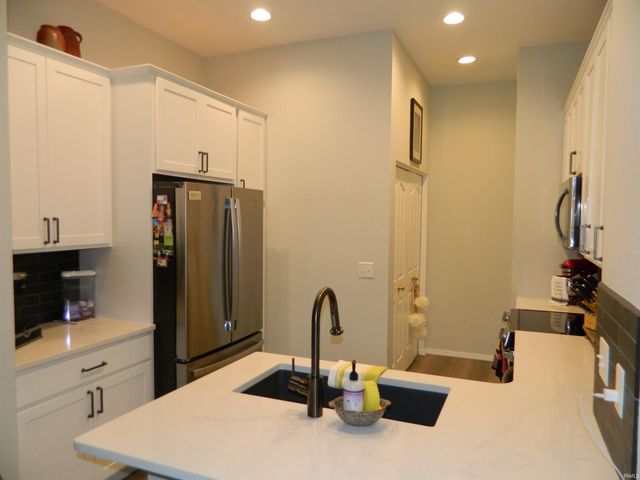 618 E Moss Creek Court, Bloomington, IN 47401