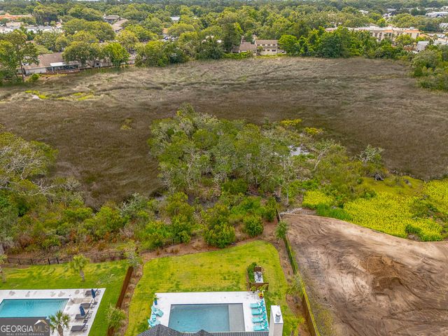 28 Orchard Road, St. Simons, GA 31522
