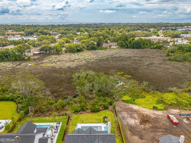28 Orchard Road, St. Simons, GA 31522