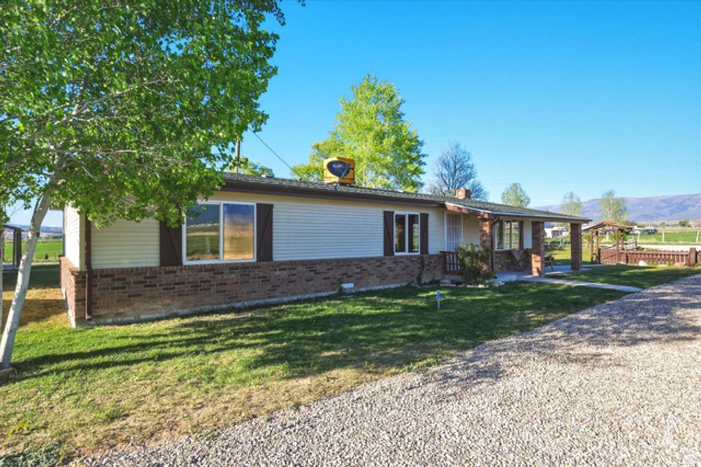 Image 3 of property listing at 17845 N 8250 E, Mt Pleasant, UT 84647