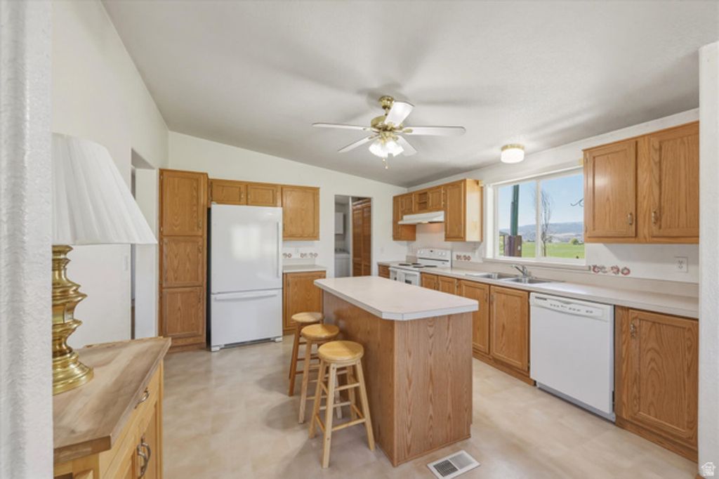 Image 10 of property listing at 17845 N 8250 E, Mt Pleasant, UT 84647