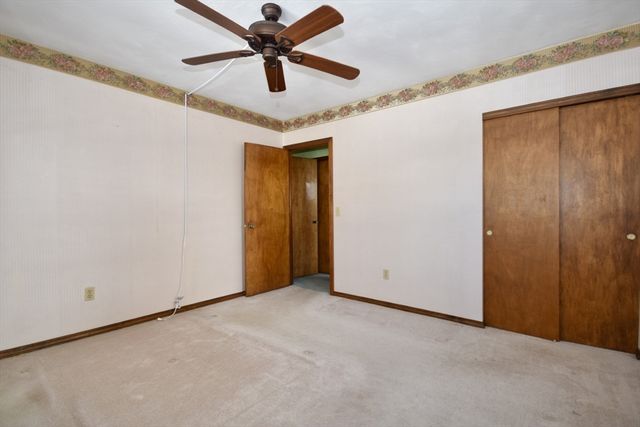 23 Oliveira Ave, Acushnet, MA 02743