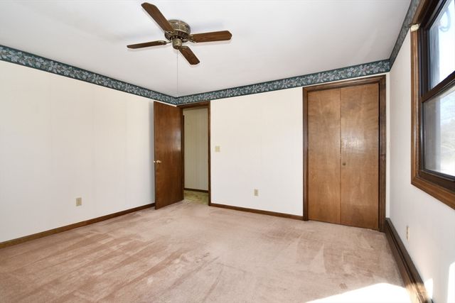 23 Oliveira Ave, Acushnet, MA 02743