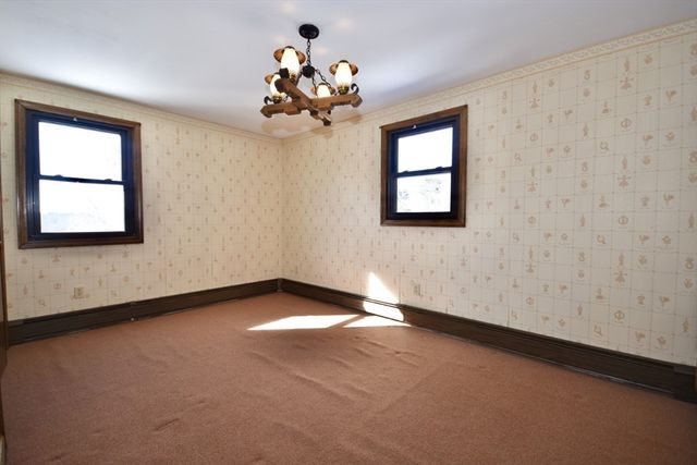 23 Oliveira Ave, Acushnet, MA 02743