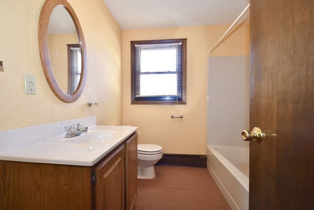 23 Oliveira Ave, Acushnet, MA 02743