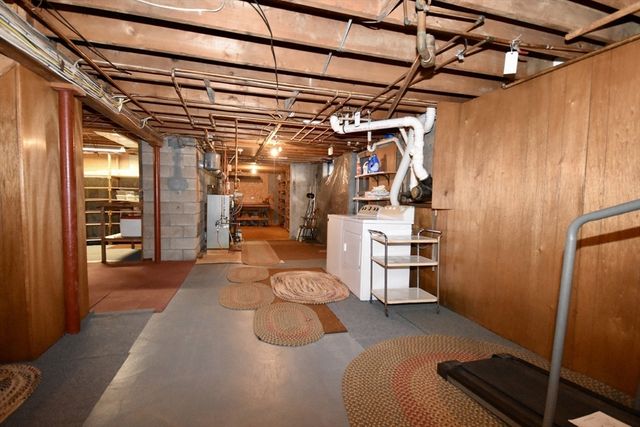 23 Oliveira Ave, Acushnet, MA 02743