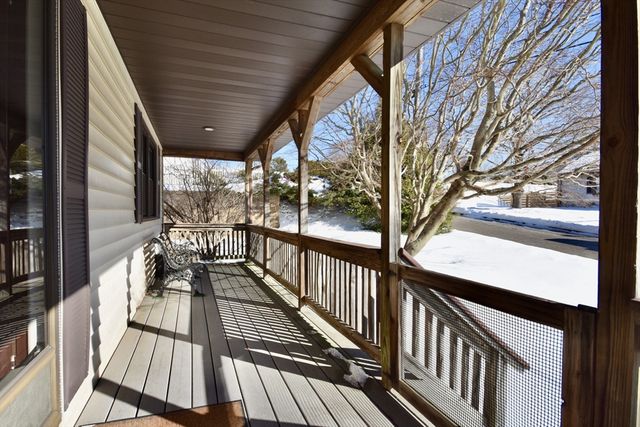 23 Oliveira Ave, Acushnet, MA 02743