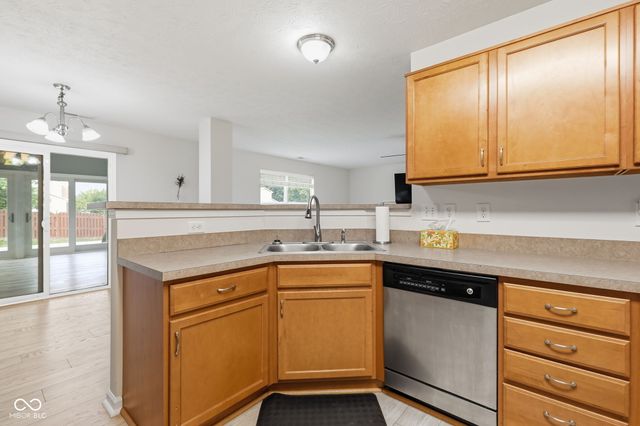 4459 Everest Drive S, Westfield, IN 46062