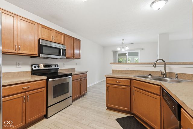 4459 Everest Drive S, Westfield, IN 46062