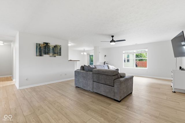4459 Everest Drive S, Westfield, IN 46062