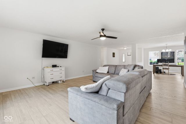 4459 Everest Drive S, Westfield, IN 46062