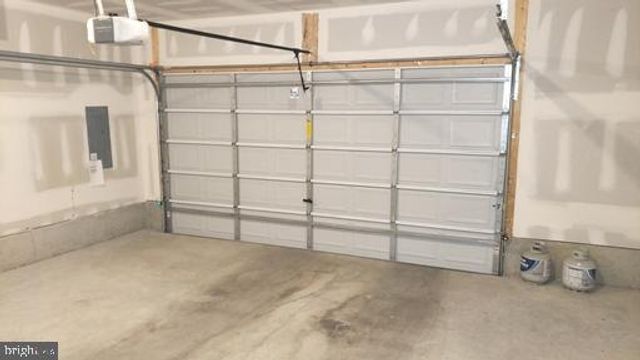 633 MCCOMB PL, Claymont, DE 19703